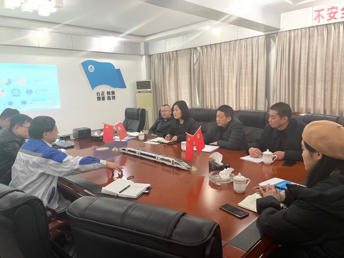 廣漢市政協(xié)副主席、工商聯(lián)主席朱國(guó)華一行到漢正檢測(cè)考察調(diào)研